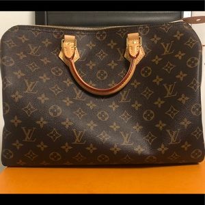 Louis Vuitton Speedy 35